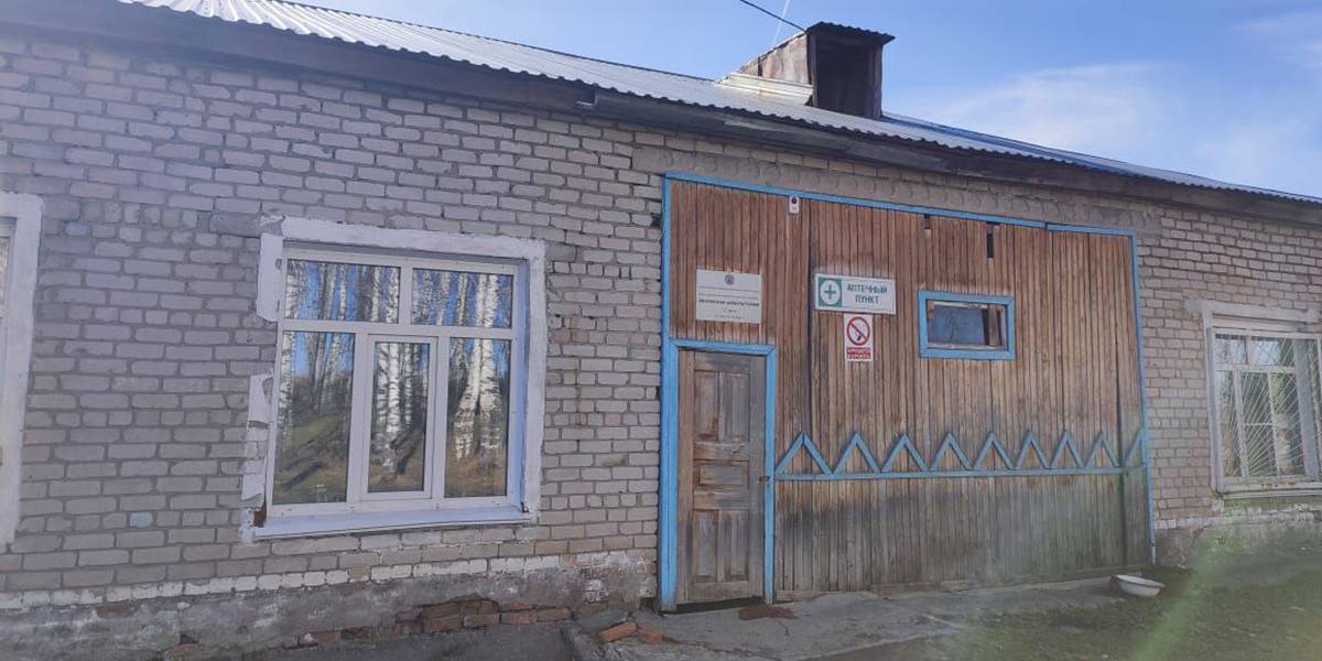Жители алтайского села выступили против закрытия амбулатории и сокращения врачей