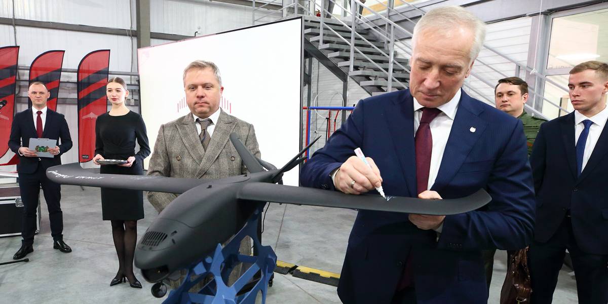 Сотрудники томского госпредприятия по выпуску беспилотников пожаловались на задержку зарплат. Суд арестовал более 750 млн по делу, связанному с компанией