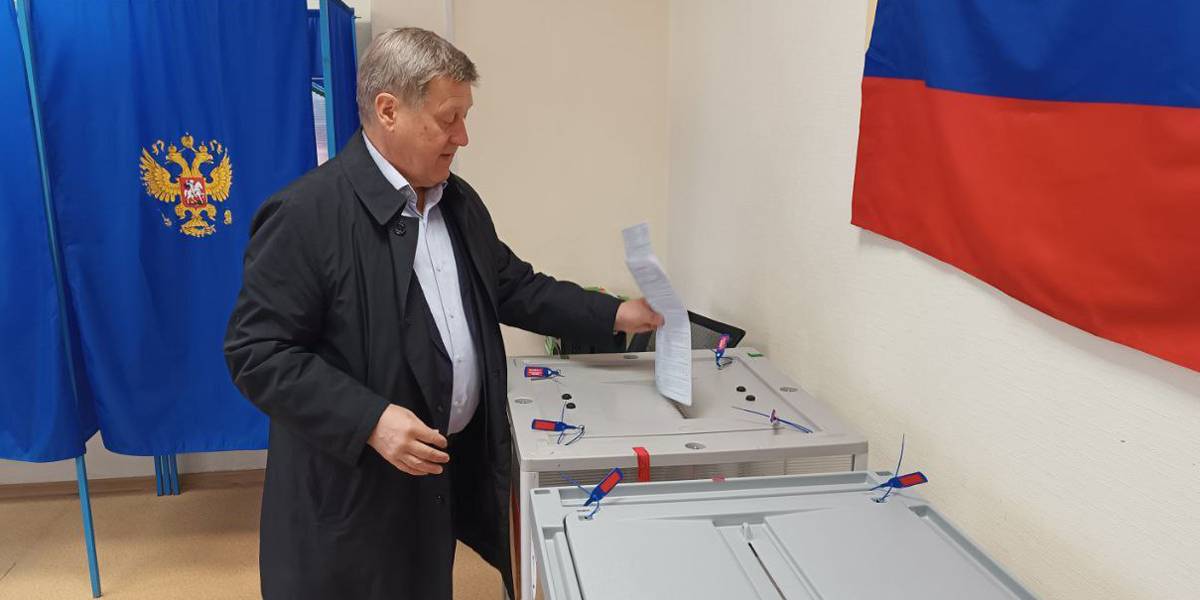 «Обнадёживающие» итоги в условиях «красных линий» — первое интервью Локтя после выборов