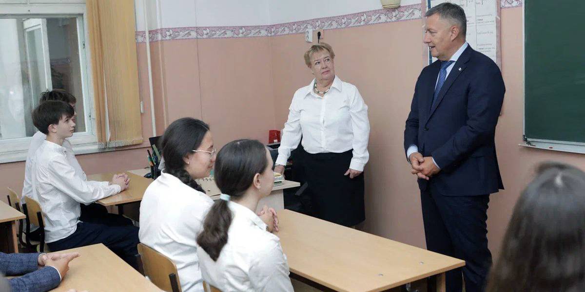 Профсоюз заявил об увольнениях учителей и предупредил о массовых исках по зарплатам бюджетников в Иркутской области