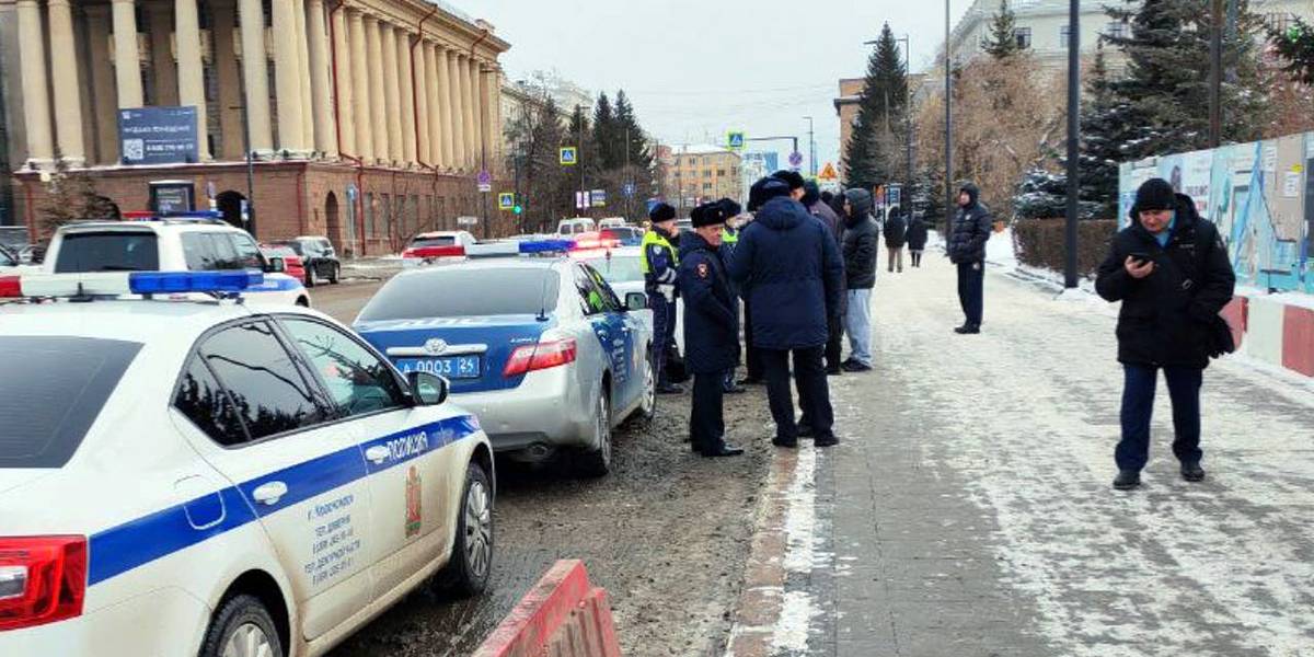 «Семьи расстаются!» Как стройка метро в Красноярске, которой занимается чеченская корпорация, обернулась забастовкой и долгами